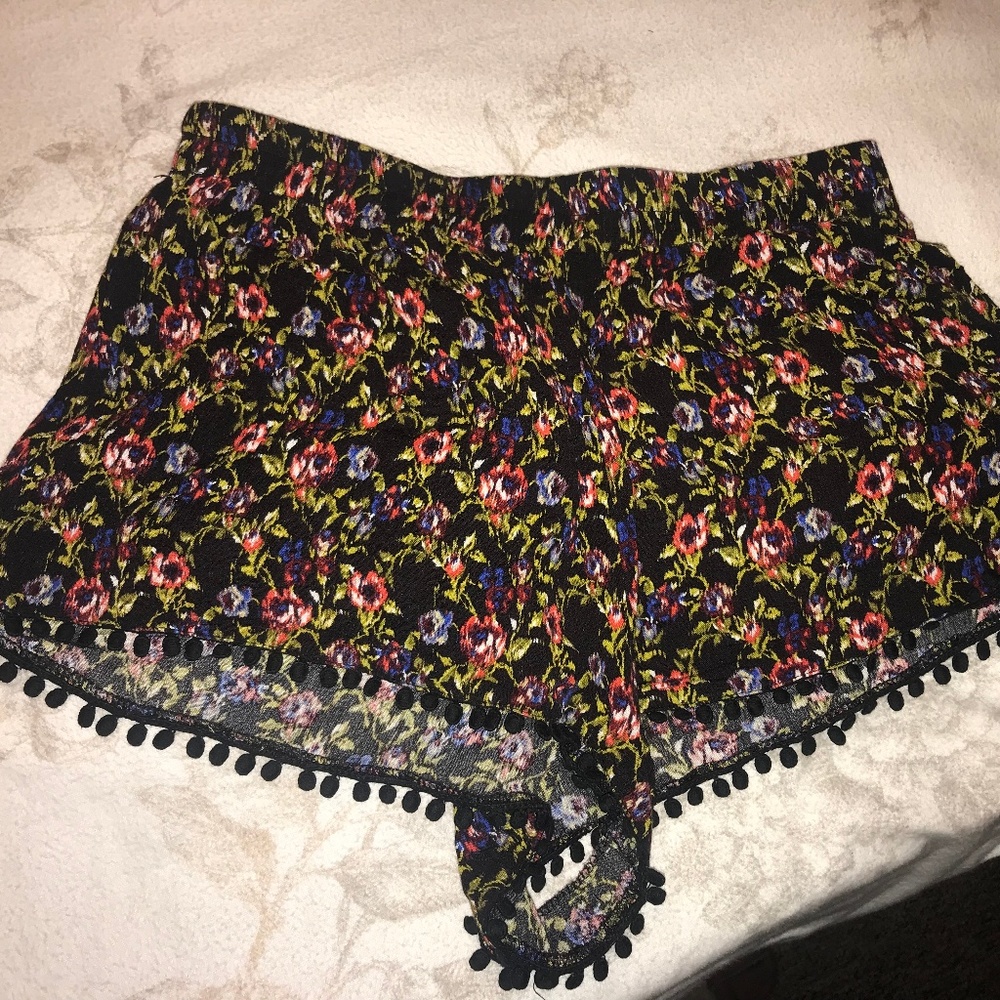 floral flowy shorts
